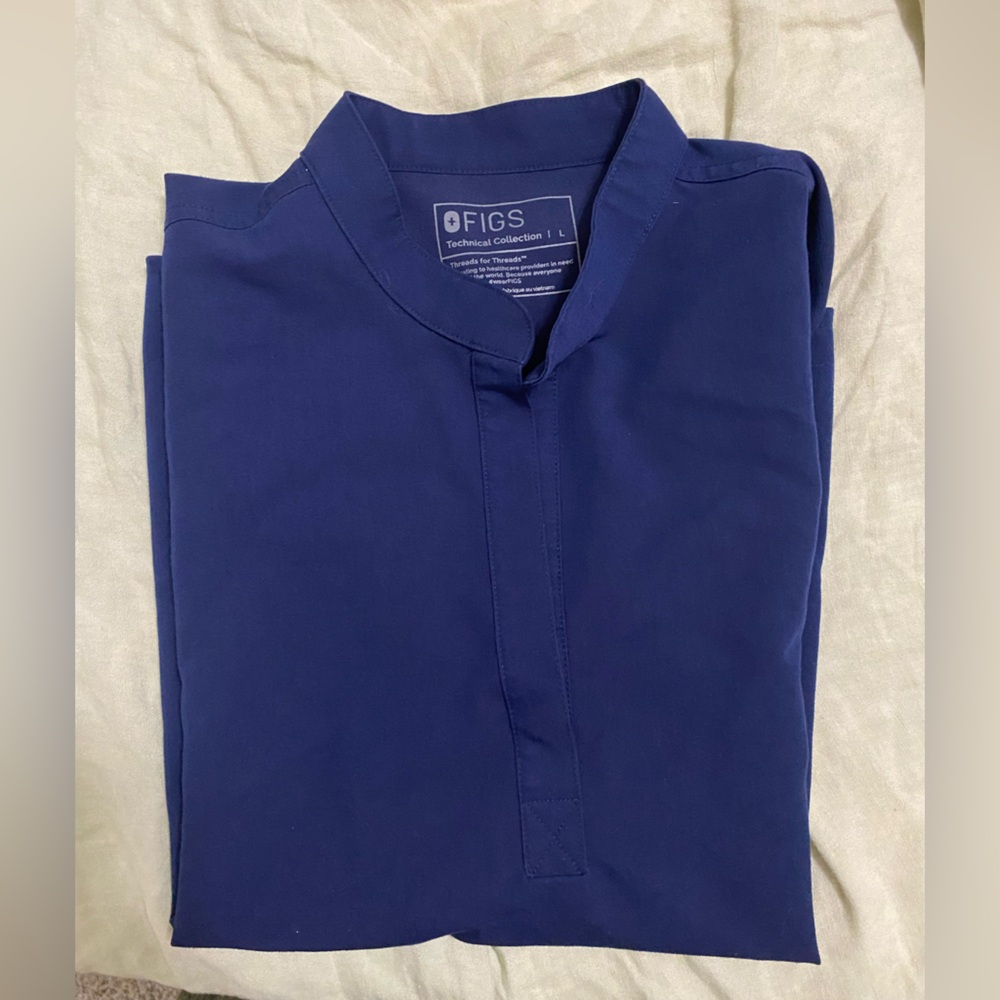FIGs Rafaela Oversized Top